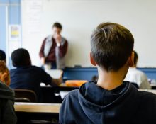 Imatge d'una aula escolar durant la clase