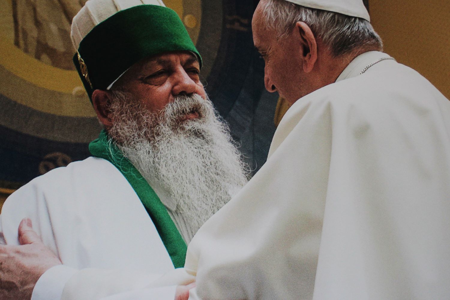 Fotografia d’una trobada entre ‘Baba Mondi’ i el Papa Francesc