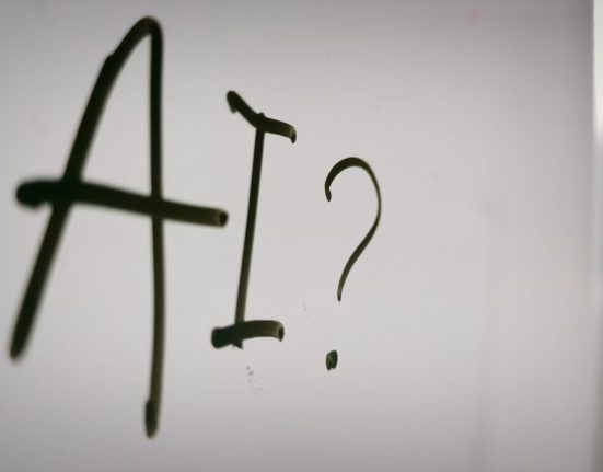 Intel·ligència artificial?
