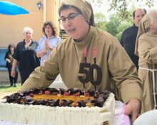 Imatge de la celebració dels 50 anys de les germanes clarisses