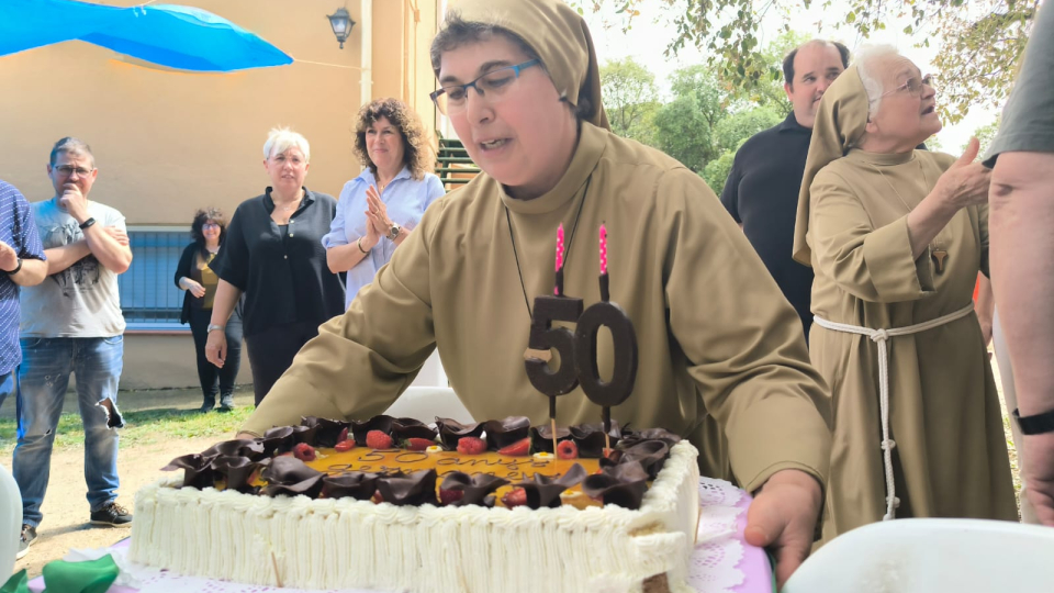 Imatge de la celebració dels 50 anys de les germanes clarisses