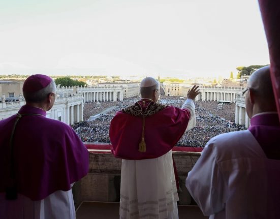 Lleó XIV a la Lògia de les benediccions